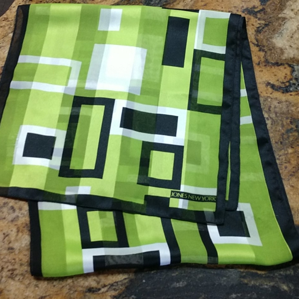 Jones New York scarf